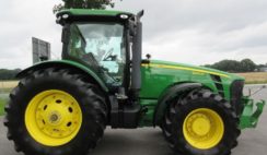 Популярный трактор John Deere 8320 R технические характеристики