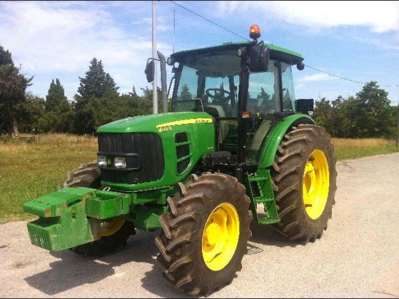 Тракторный бюджет. John Deere 6130. Трактор Джон Дир 6130. Трактор колесный John Deere 6130d (ОС). Трактор John Deere 6130d кун 583.