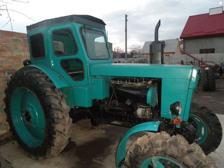 Трактор волгоградской авито. Трактор ЛТЗ Т-40ам. Т 40 трактор т. Т-40 (трактор) тракторы. Экспортная трактор т-40.
