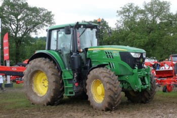 Бюджетный трактор John Deere 6155M технические характеристики